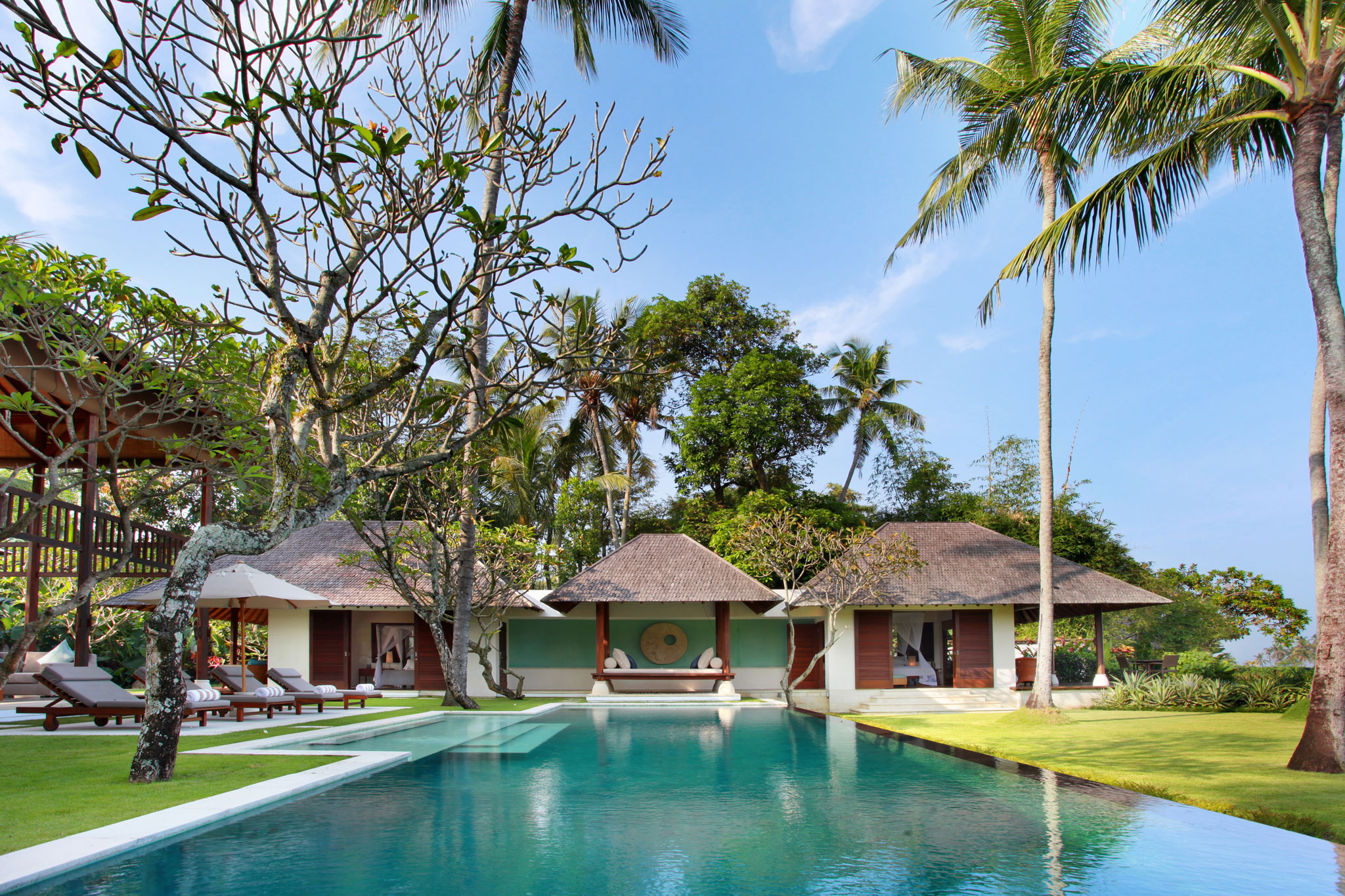 villa-kemah-tinggi-pool-and-garden-6863
